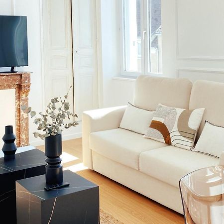 Le Haussmann ⸱ Stationnement Gratuit ⸱ Fibre Leilighet Déols Eksteriør bilde